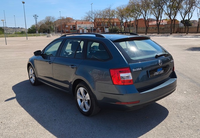 SKODA Octavia 1.5 TSI DSG GTEC Ambition - Imagen 6