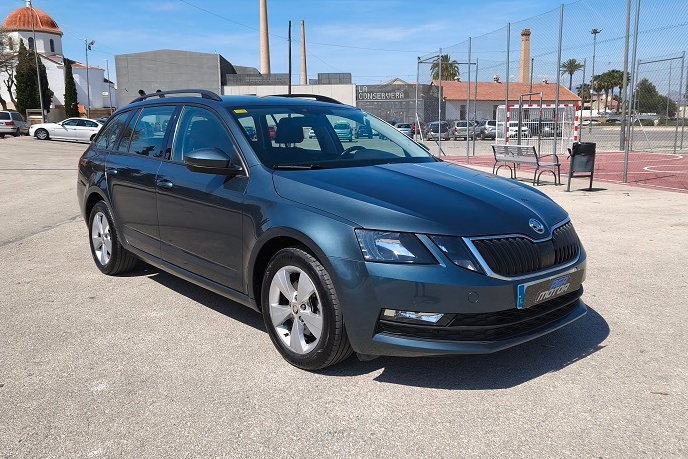 SKODA Octavia 1.5 TSI DSG GTEC Ambition - Imagen 14