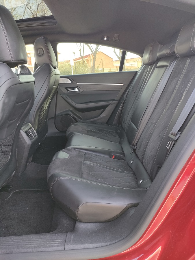 PEUGEOT 508 First Edition GT PureTech 225cv S&S 8EAT - Imagen 20