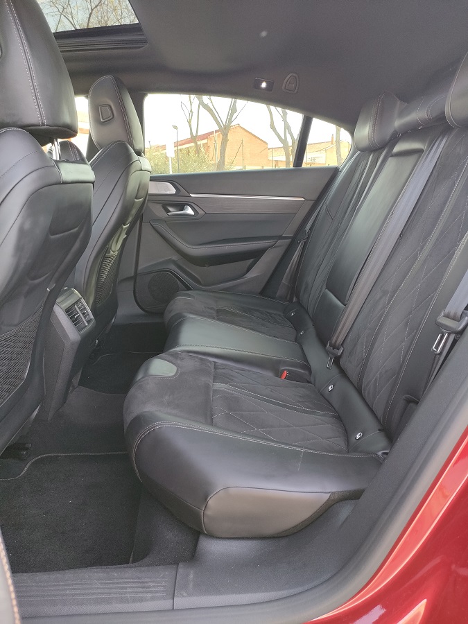 PEUGEOT 508 First Edition GT PureTech 225cv S&S 8EAT - Imagen 21