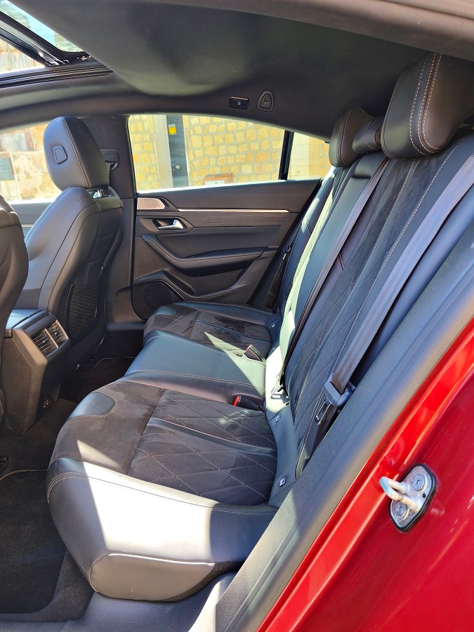 PEUGEOT 508 First Edition GT PureTech 225cv S&S 8EAT - Imagen 30
