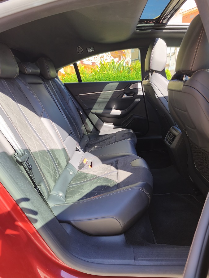 PEUGEOT 508 First Edition GT PureTech 225cv S&S 8EAT - Imagen 36