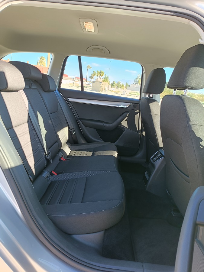 SKODA Octavia 1.5 TSI DSG GTEC Ambition - Imagen 26