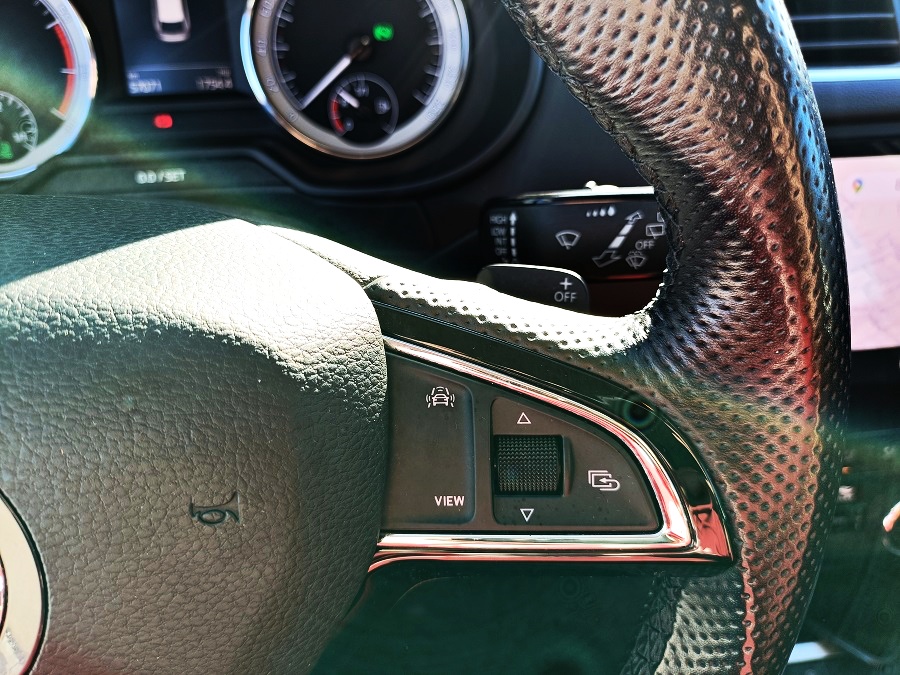 SKODA Octavia 1.5 TSI DSG GTEC Ambition - Imagen 34