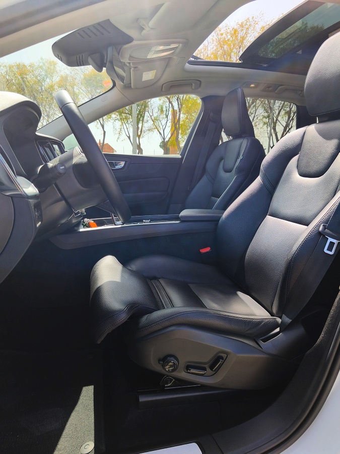Volvo Xc60 híbrido enchufable XC60 T6 TWIN RECHARGE INSCRIPTION EXPRESSION - Imagen 17