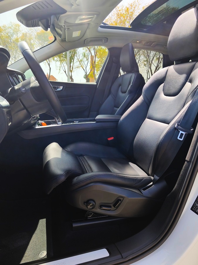 Volvo Xc60 híbrido enchufable XC60 T6 TWIN RECHARGE INSCRIPTION EXPRESSION - Imagen 18