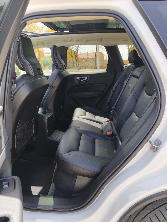 Volvo Xc60 híbrido enchufable XC60 T6 TWIN RECHARGE INSCRIPTION EXPRESSION - Imagen 23