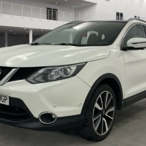Nissan Qashqai QASHQAI 1.2 DIG-T TEKNA 4X2 19´´