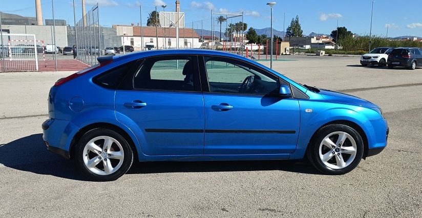 FORD Focus 1.6 TDCi Sport - Imagen 11