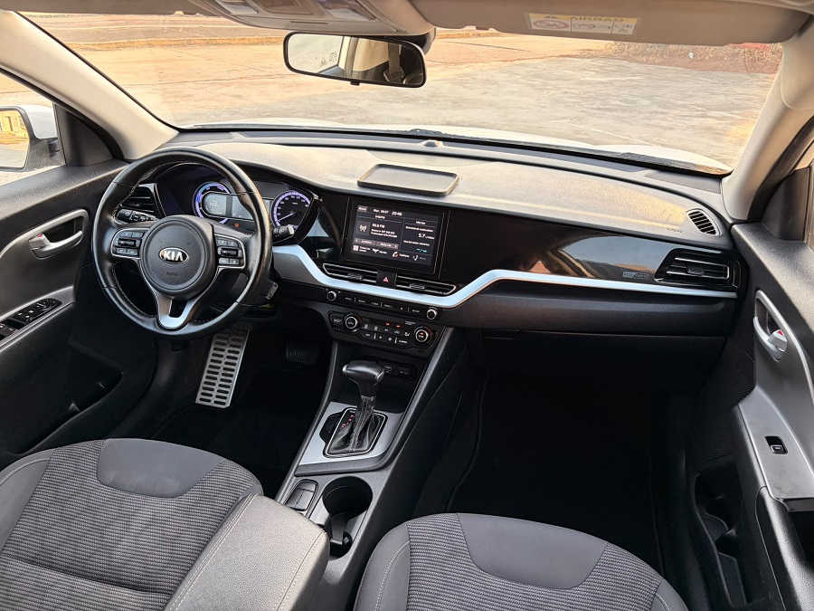 Kia Niro 1.6 GDi HEV 104kW (141CV) Concept - Imagen 29